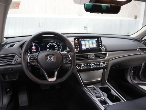 Used 2018 Honda Accord EX-L image 11