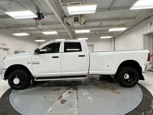 Used 2016 RAM 3500 Tradesman w/ Chrome Appearance Group image 8
