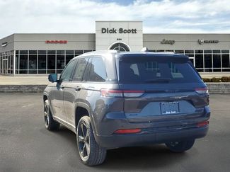 New 2025 Jeep Grand Cherokee Limited video 3