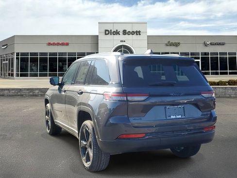 New 2025 Jeep Grand Cherokee Limited image 3