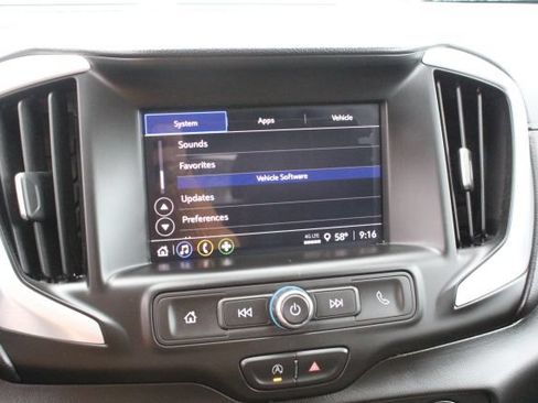 Used 2022 GMC Terrain SLE FWD image 28