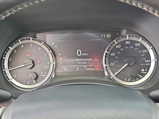 Used 2025 Toyota Highlander LE FWD image 15
