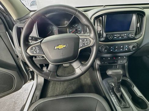 Used 2015 Chevrolet Colorado Z71 AWD/4WD image 11