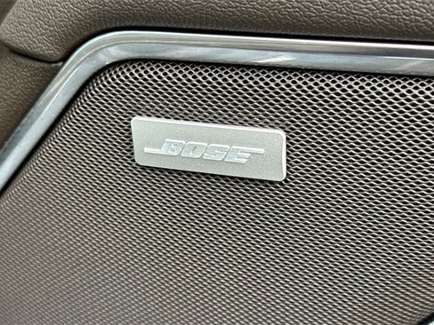 Used 2023 GMC Sierra 1500 SLT w/ SLT Premium Plus Package image 44