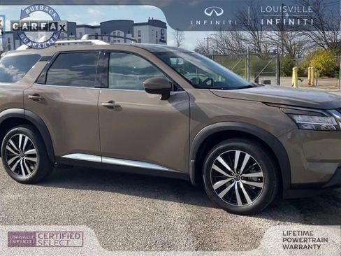 Used 2024 Nissan Pathfinder Platinum w/ Cargo Package image 2