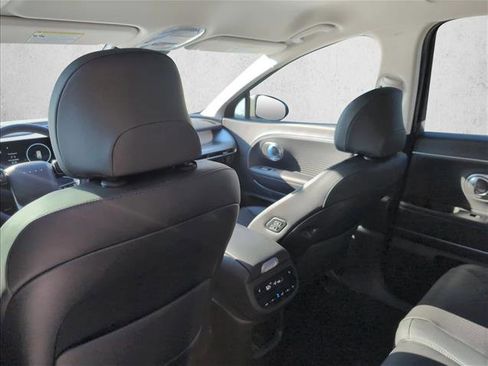 New 2026 Hyundai Ioniq 9 SEL image 16