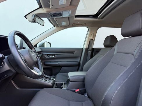 Used 2025 Honda CR-V EX image 14