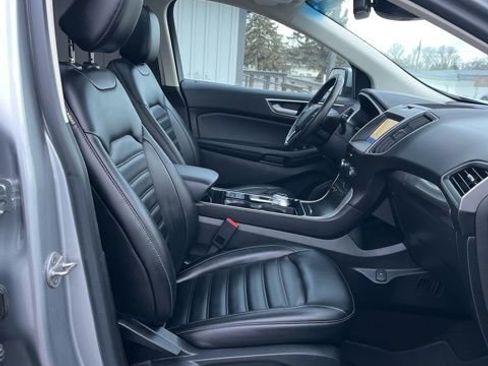 Used 2020 Ford Edge SEL w/ Convenience Package image 29