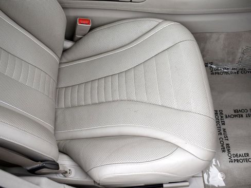 Used 2019 Mercedes-Benz S 560 4MATIC Sedan image 40