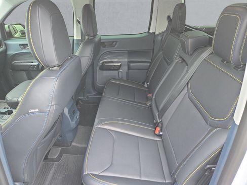 Certified 2025 Ford Maverick Lobo image 23