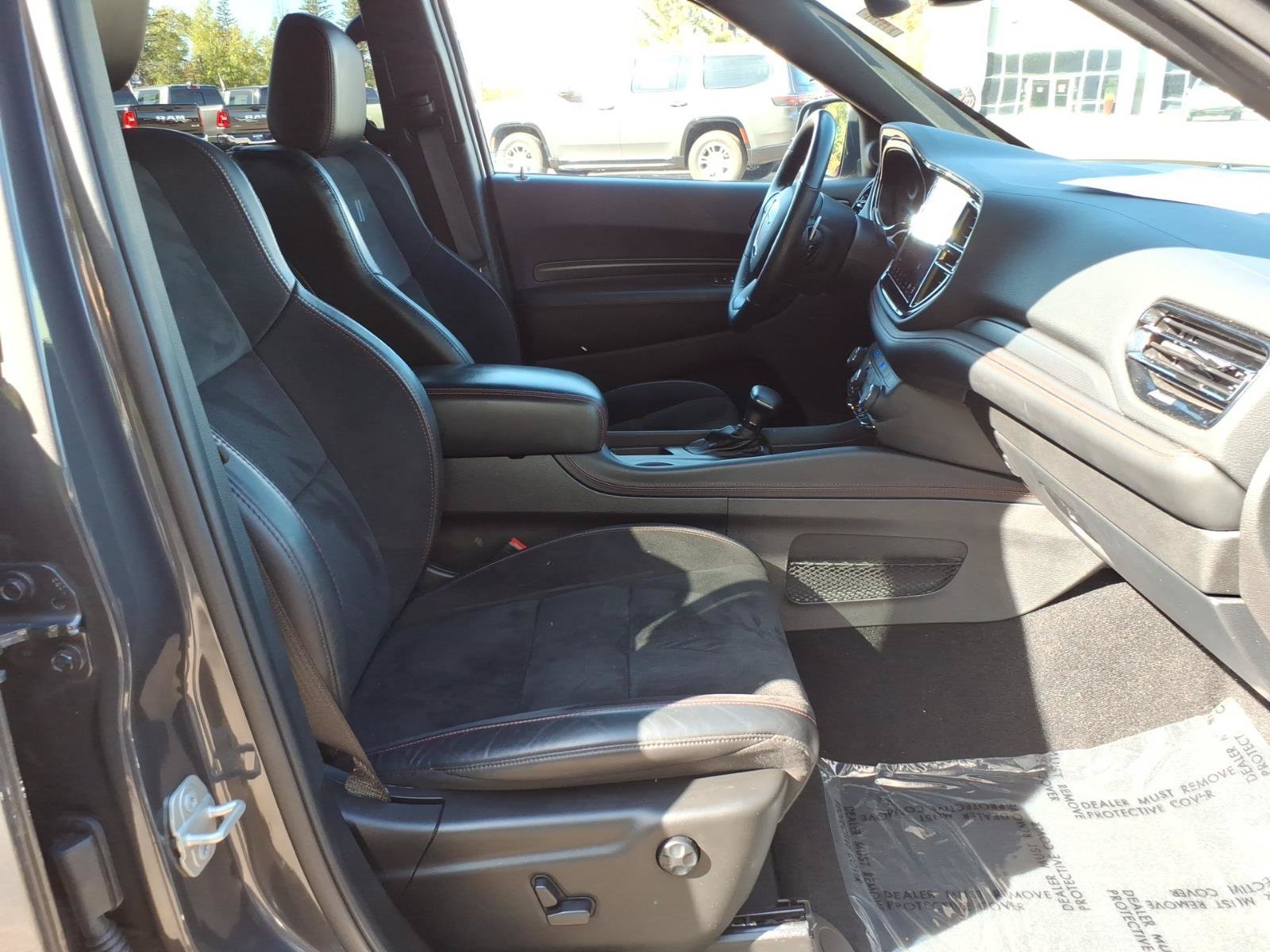Used 2023 Dodge Durango R/T w/ Tow 'N Go Package AWD/4WD image 19