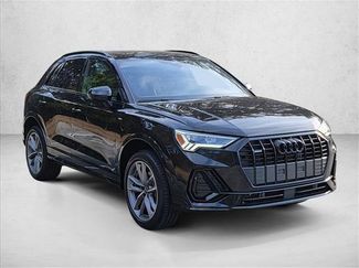 Used 2025 Audi Q3 2.0T Premium w/ Black Optic Sport Package video 3