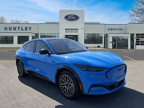 Used 2024 Ford Mustang Mach-E Premium image 4