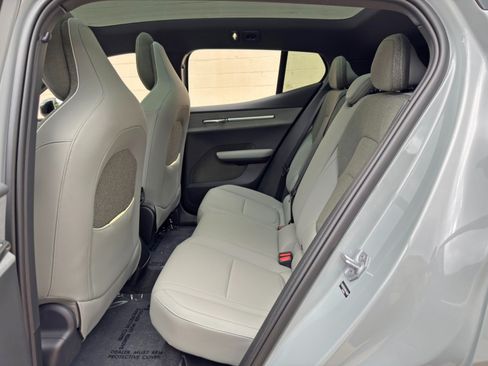 Used 2025 Volvo EX30 Plus AWD/4WD image 36