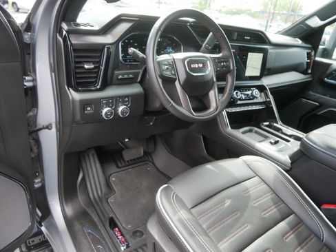 Used 2024 GMC Sierra 2500 AT4X AWD/4WD image 15