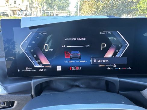 Certified 2025 BMW 330i Sedan w/ Premium Package image 31