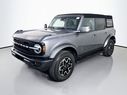 Used 2023 Ford Bronco Outer Banks AWD/4WD image 4