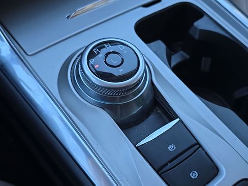 Used 2023 Ford Explorer XLT w/ Equipment Group 202A image 21