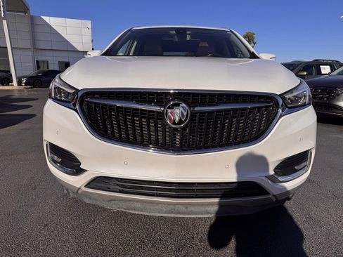Used 2018 Buick Enclave Premium w/ Experience Buick Package image 8