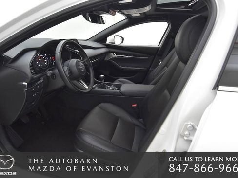 Certified 2025 MAZDA MAZDA3 2.5 S Hatchback w/ Premium Pkg image 19