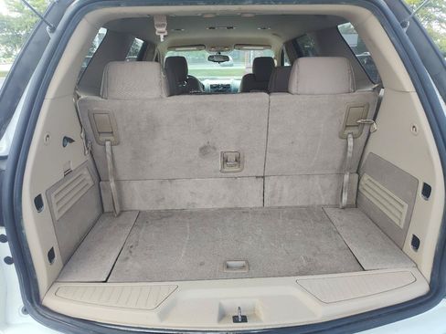 Used 2008 Saturn Outlook XE w/ Preferred Package FWD image 19