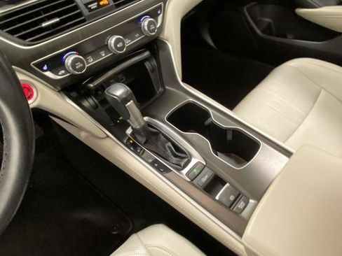 Used 2022 Honda Accord EX-L image 17