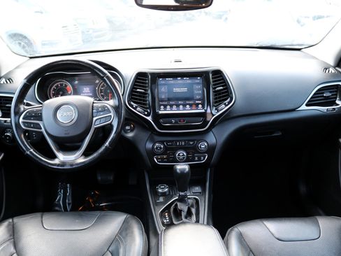 Used 2020 Jeep Cherokee Limited image 23