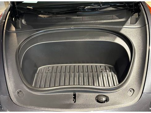 Used 2025 Tesla Model 3 Long Range image 4