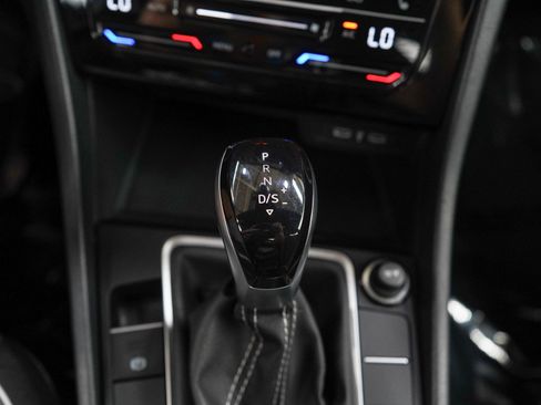 Used 2025 Volkswagen Jetta Sport FWD image 21