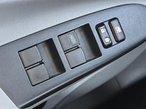 Used 2015 Toyota Tacoma PreRunner image 13