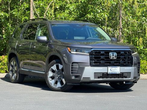 Certified 2026 Honda Pilot Touring image 33