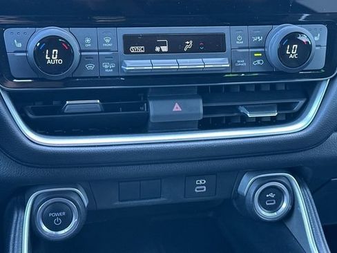 Used 2024 Toyota Grand Highlander XLE image 24