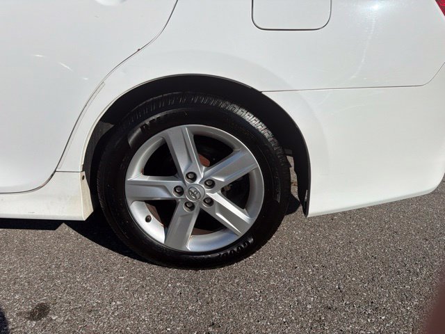 Used 2013 Toyota Camry SE FWD image 33