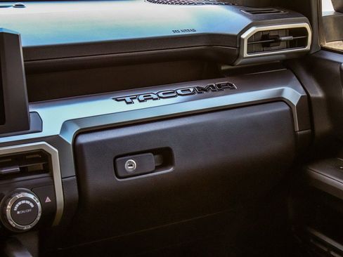 Used 2024 Toyota Tacoma SR5 image 17