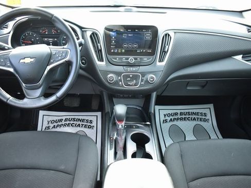 Used 2021 Chevrolet Malibu RS image 18