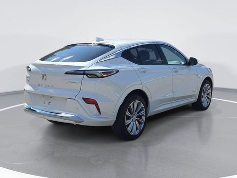 Certified 2024 Buick Envista Avenir FWD image 3