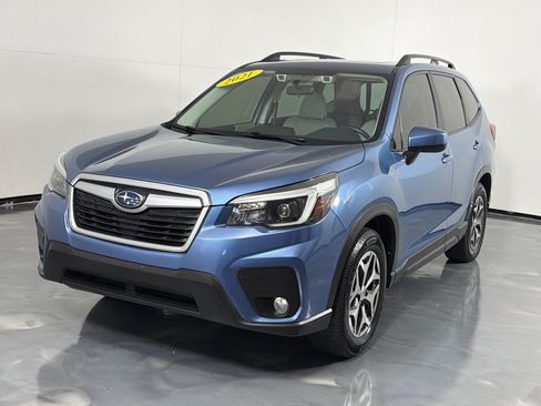 Used 2021 Subaru Forester Premium AWD/4WD image 8