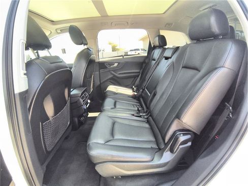 Used 2017 Audi Q7 3.0T Premium Plus AWD/4WD image 10