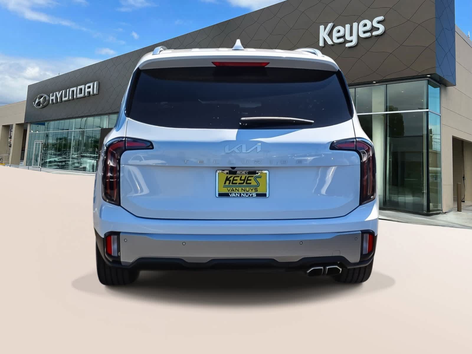 Used 2024 Kia Telluride SX FWD image 6