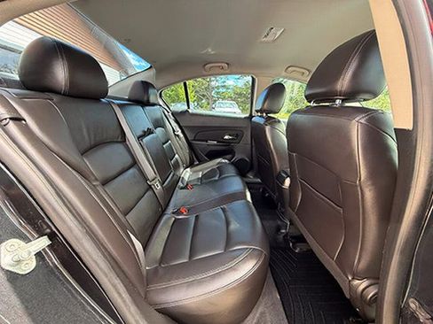 Used 2014 Chevrolet Cruze LT w/ RS Package FWD image 13