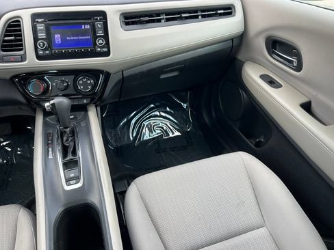 Used 2016 Honda HR-V LX image 23