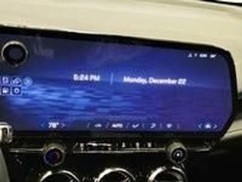 New 2025 Chevrolet Blazer EV LT AWD/4WD image 21