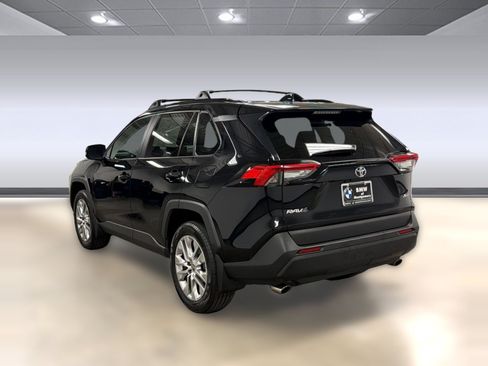 Used 2025 Toyota RAV4 XLE Premium FWD image 2