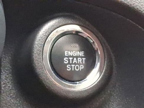 Certified 2021 Subaru Crosstrek 2.5i Limited w/ Moonroof Package 2 image 28