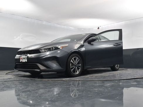 Used 2024 Kia Forte LXS image 45