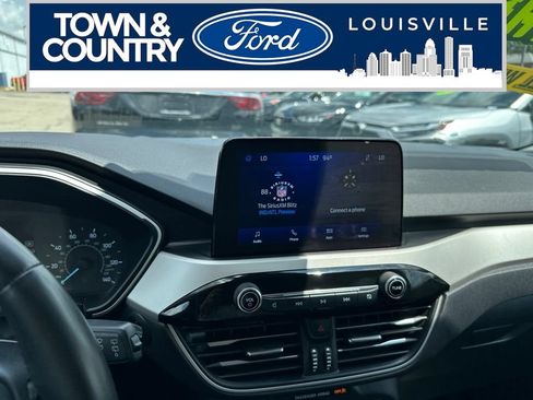 Used 2022 Ford Escape SEL AWD/4WD image 15