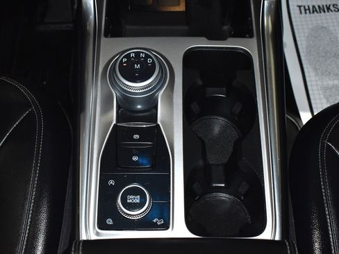 Used 2020 Ford Explorer XLT w/ Equipment Group 202A AWD/4WD image 36