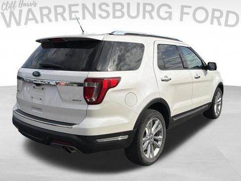 Used 2018 Ford Explorer Limited w/ Equipment Group 301A AWD/4WD image 7