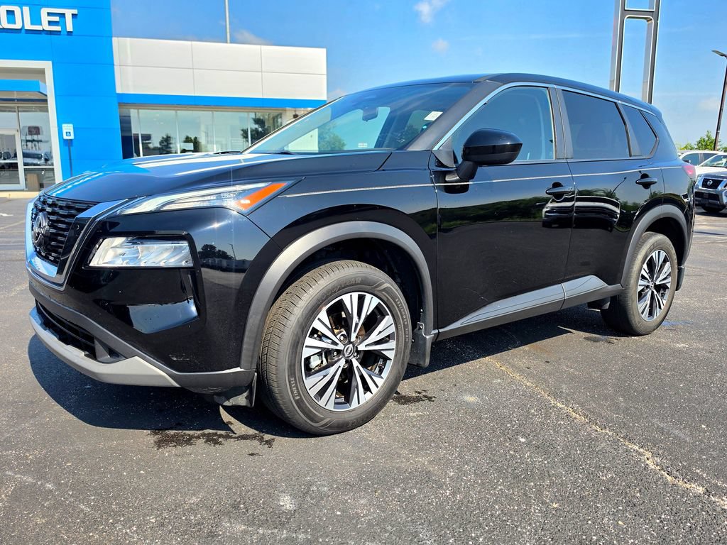 Used 2023 Nissan Rogue SV FWD image 2