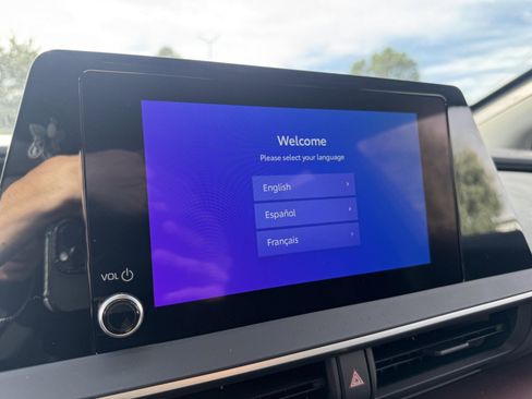 New 2026 Toyota Prius Plug-In Hybrid FWD image 24